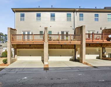 7395 Glisten Avenue - Photo Thumbnail 19