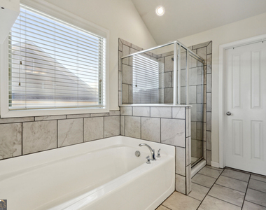 7395 Glisten Avenue - Photo Thumbnail 14