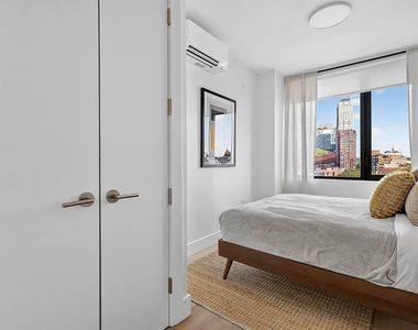 52 4th Avenue - Photo Thumbnail 9