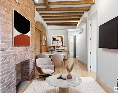 105 Berry Street - Photo Thumbnail 1