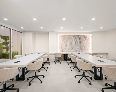 570 Fulton Street - Photo Thumbnail 12