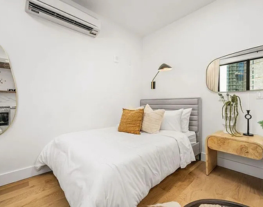 570 Fulton Street - Photo Thumbnail 3