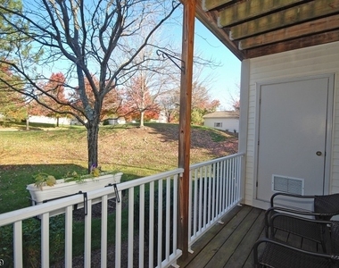77 Potomac Dr - Photo Thumbnail 9