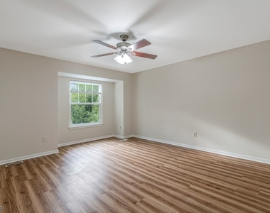 293 Greenfield Rd - Photo Thumbnail 20