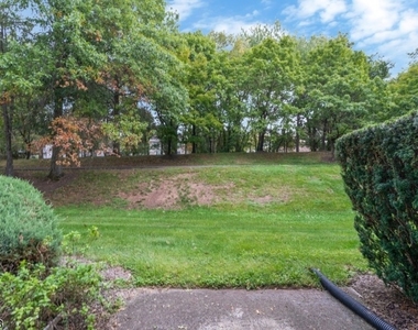 293 Greenfield Rd - Photo Thumbnail 34