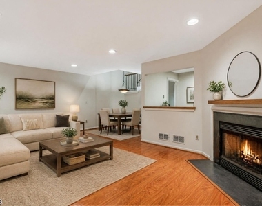 293 Greenfield Rd - Photo Thumbnail 12
