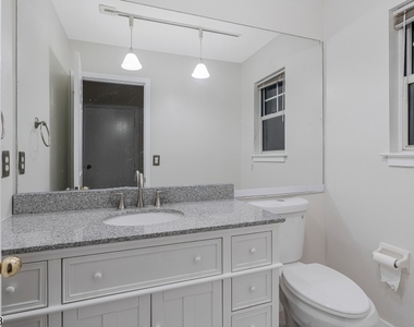 293 Greenfield Rd - Photo Thumbnail 16