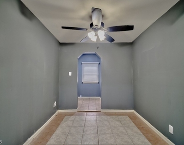 47 Court St - Photo Thumbnail 15