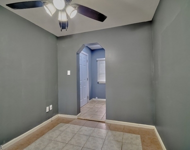 47 Court St - Photo Thumbnail 14