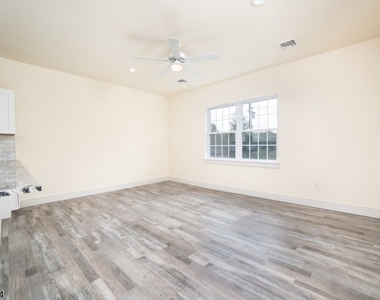 5669 Berkshire Valley Rd - Photo Thumbnail 4