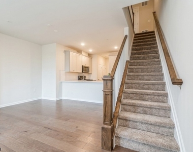 77 Robeson St - Photo Thumbnail 6