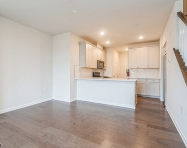 77 Robeson St - Photo Thumbnail 7