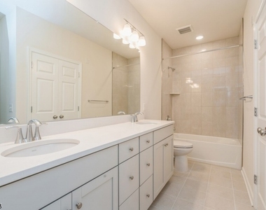 77 Robeson St - Photo Thumbnail 24