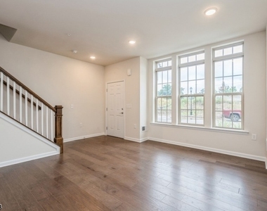 77 Robeson St - Photo Thumbnail 11