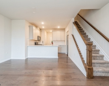 77 Robeson St - Photo Thumbnail 5
