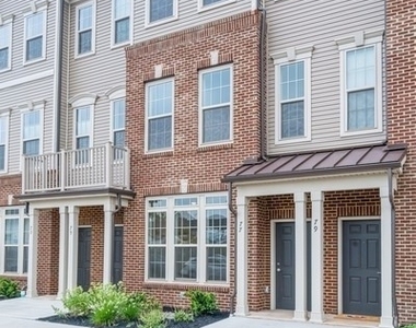 77 Robeson St - Photo Thumbnail 3