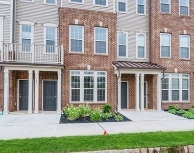 77 Robeson St - Photo Thumbnail 1