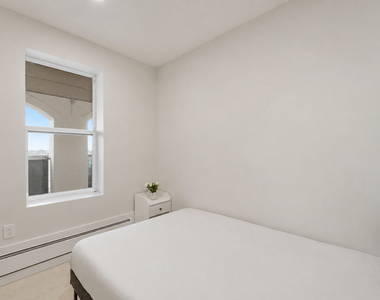 315 West Broadway - Photo Thumbnail 6