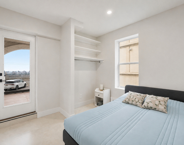 315 West Broadway - Photo Thumbnail 5