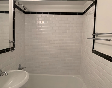 340 East 51st Street - Photo Thumbnail 4