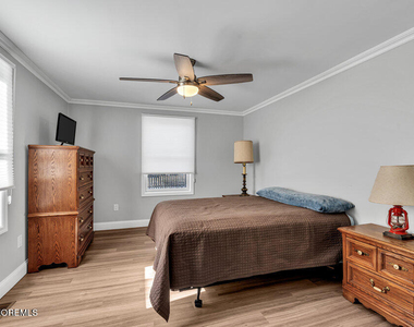 2137 Locust Road - Photo Thumbnail 10