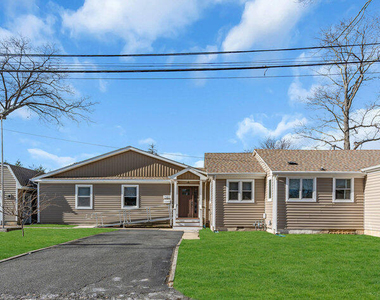 2137 Locust Road - Photo Thumbnail 1