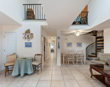 32 Webster Avenue - Photo Thumbnail 7