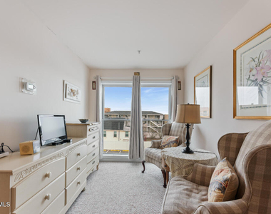 32 Webster Avenue - Photo Thumbnail 11
