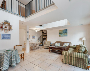 32 Webster Avenue - Photo Thumbnail 5