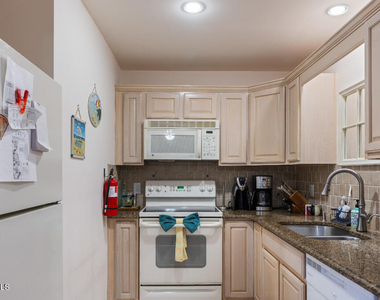 32 Webster Avenue - Photo Thumbnail 8