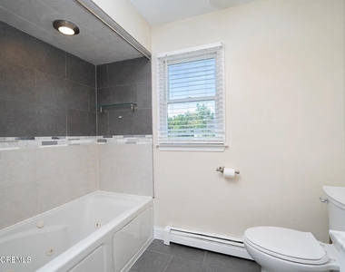 17 Locksley Lane - Photo Thumbnail 37