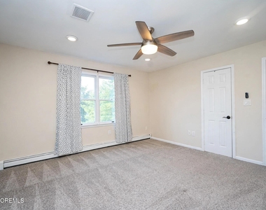 17 Locksley Lane - Photo Thumbnail 38