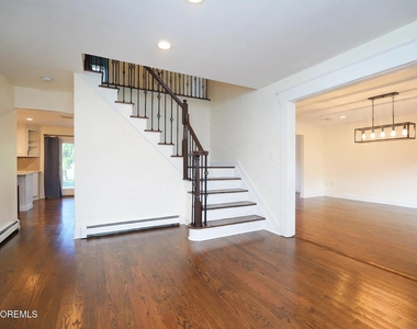 17 Locksley Lane - Photo Thumbnail 8