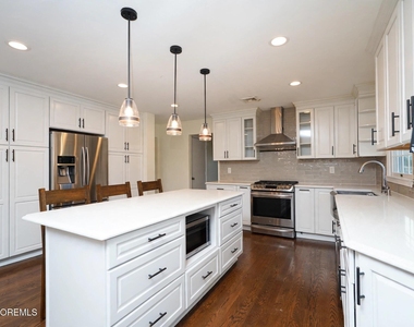 17 Locksley Lane - Photo Thumbnail 13