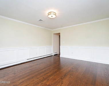 17 Locksley Lane - Photo Thumbnail 10