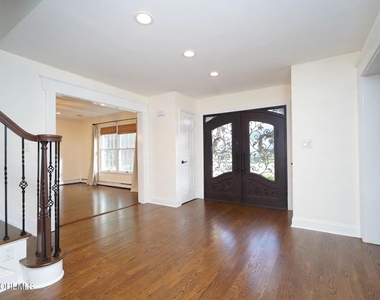 17 Locksley Lane - Photo Thumbnail 9