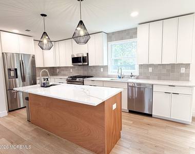 18 Arlyn Drive - Photo Thumbnail 8