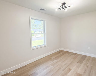 18 Arlyn Drive - Photo Thumbnail 40