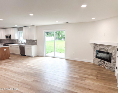 18 Arlyn Drive - Photo Thumbnail 4