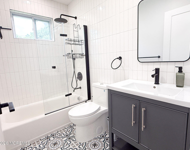 18 Arlyn Drive - Photo Thumbnail 20