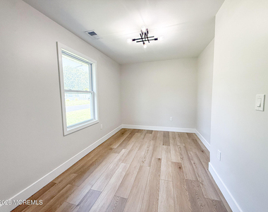 18 Arlyn Drive - Photo Thumbnail 27