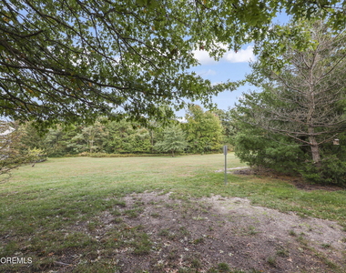 302 Graham Avenue - Photo Thumbnail 27