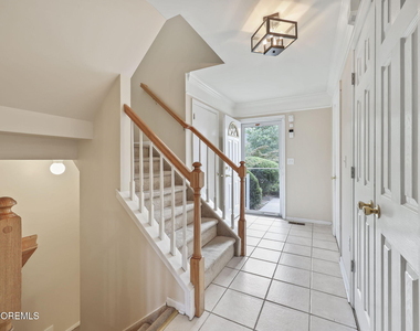 302 Graham Avenue - Photo Thumbnail 3