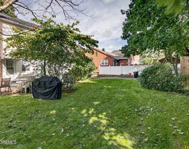 22 Oldfield Place - Photo Thumbnail 6