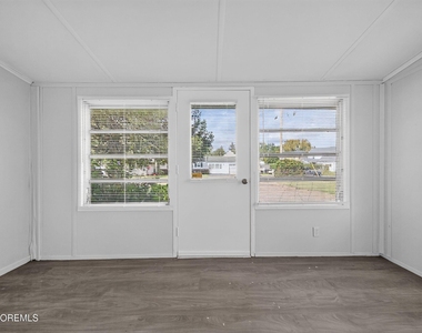 22 Oldfield Place - Photo Thumbnail 10