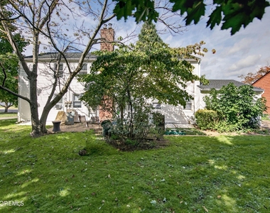 22 Oldfield Place - Photo Thumbnail 5