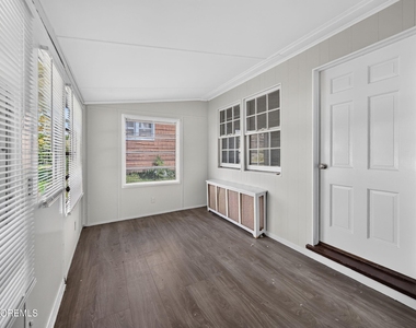 22 Oldfield Place - Photo Thumbnail 12
