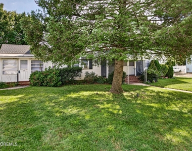 22 Oldfield Place - Photo Thumbnail 1