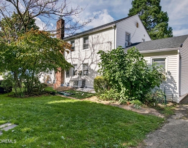 22 Oldfield Place - Photo Thumbnail 4