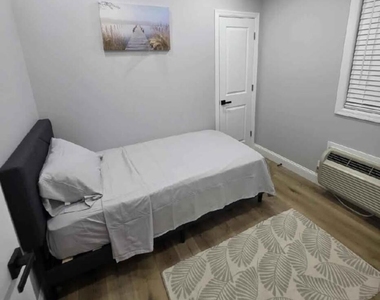 110 17th Ave - Photo Thumbnail 5